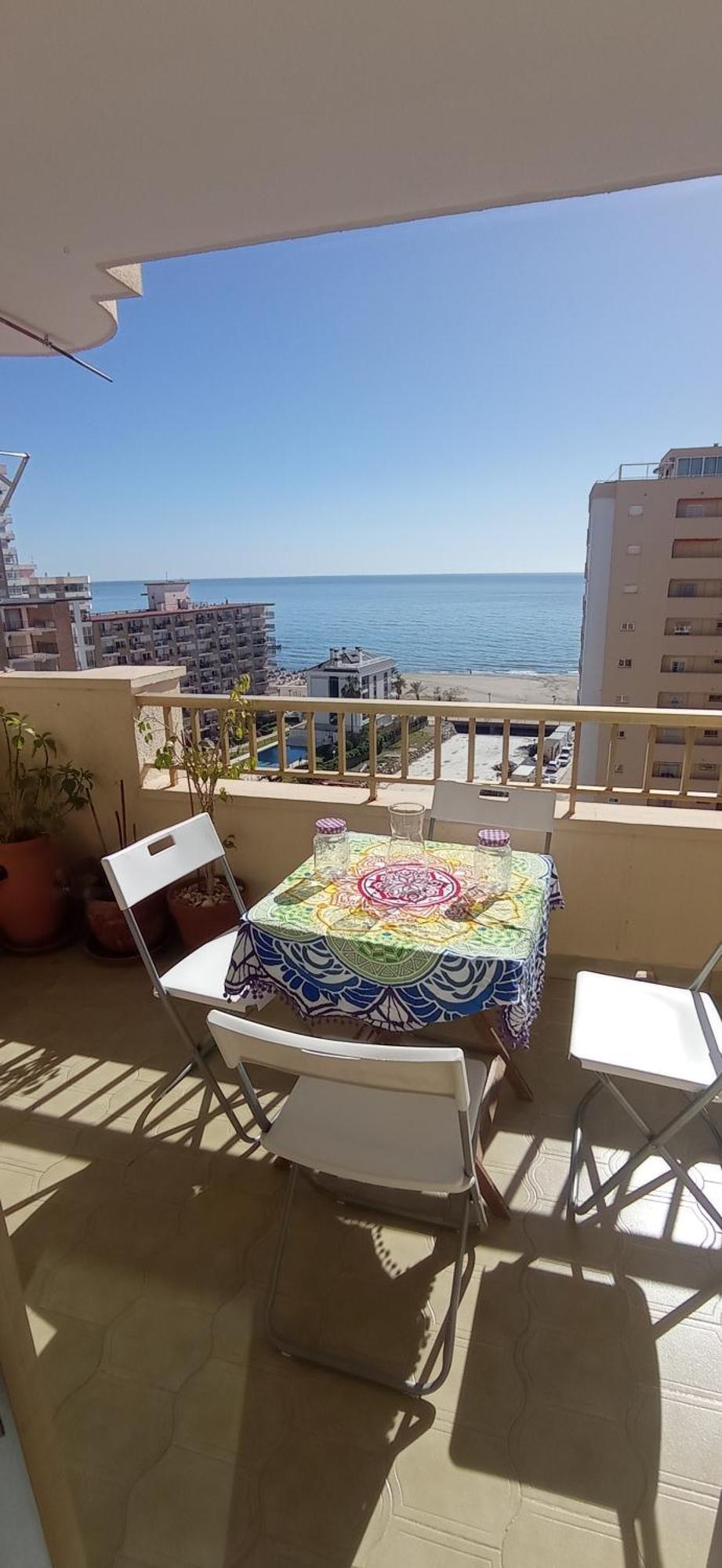 Apartamento Frente Al Mar Paz Y Relax فوينخيرولا المظهر الخارجي الصورة
